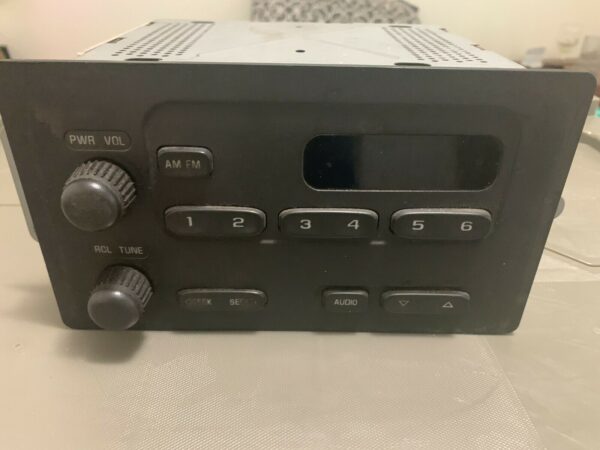 Delphi Delco GMC Radio AM/FM Receiver 15198093 2001